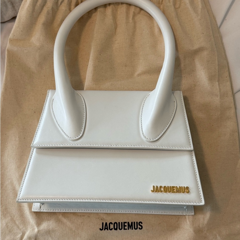 Jacquemus Le Grand Chiquito